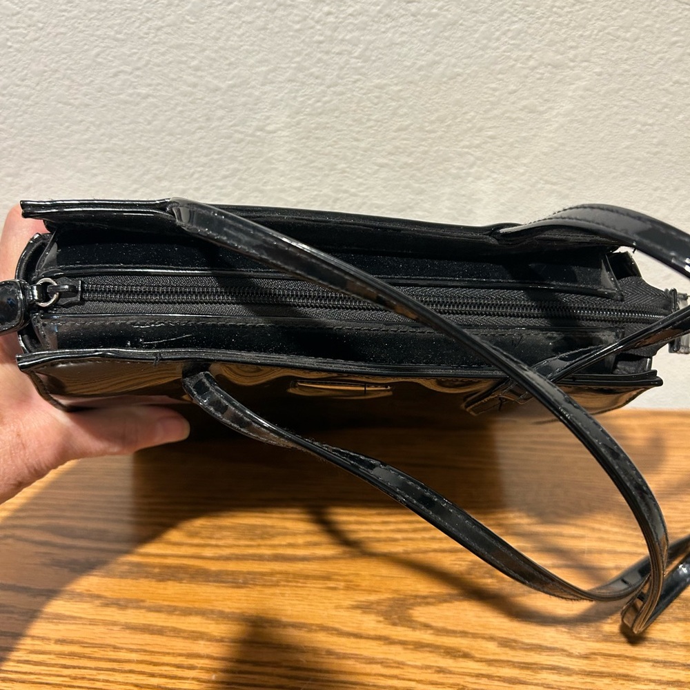 Vintage Kathy Ireland Glossy Black Crossbody Bag - Picture 12 of 12